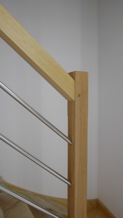 Rampe d'un escalier avec lisses inox - Bernard Fromentoux.jpg